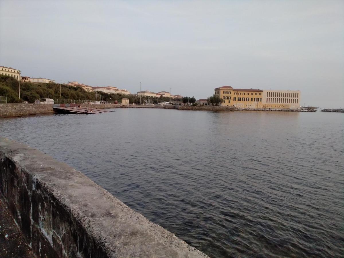 Casina Del Porto Vila Livorno Exterior foto