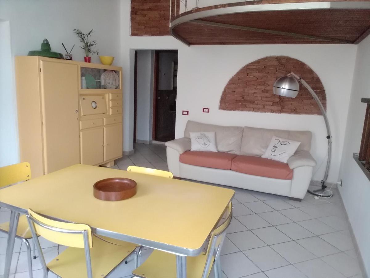 Casina Del Porto Vila Livorno Exterior foto