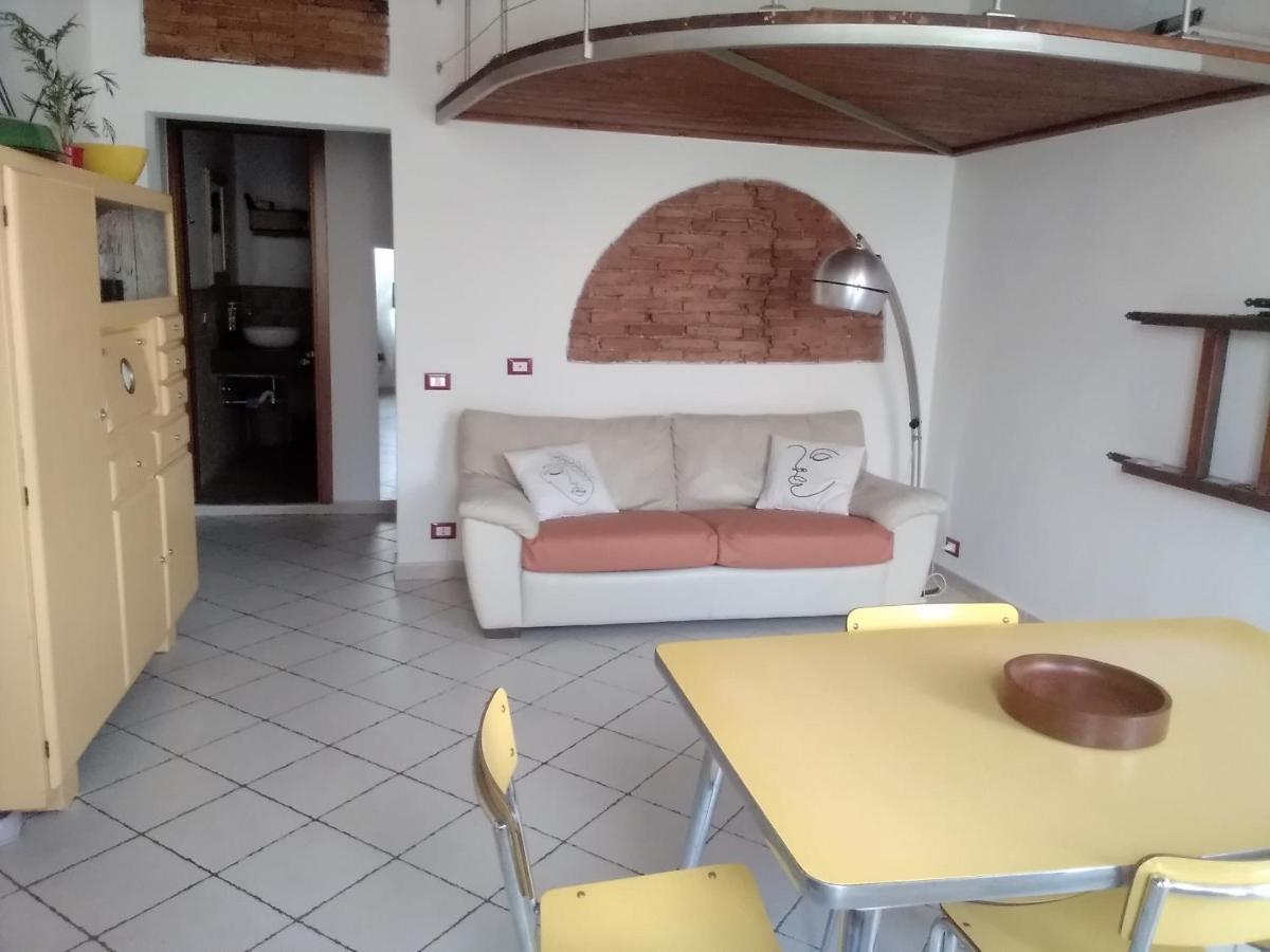 Casina Del Porto Vila Livorno Exterior foto