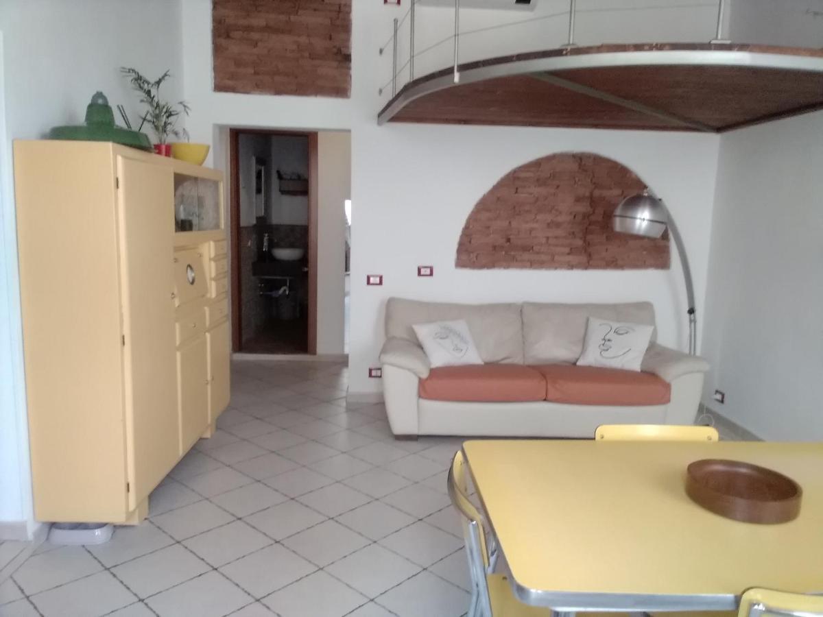 Casina Del Porto Vila Livorno Exterior foto